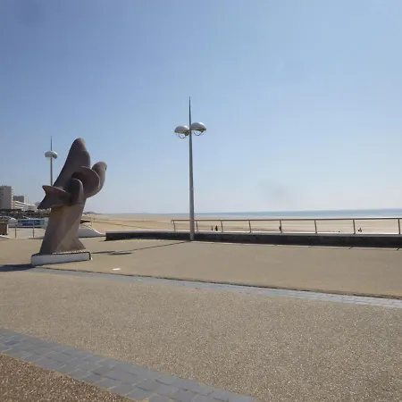 A 50m De La Plage, 3 Couchages, Parking Gratuit, Animaux Acceptes - Fr-1-224c-73 *