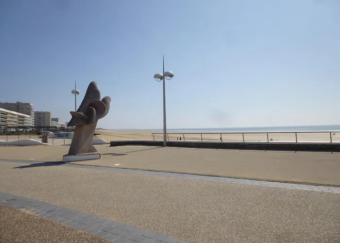 A 50m De La Plage, 3 Couchages, Parking Gratuit, Animaux Acceptes - Fr-1-224c-73 *